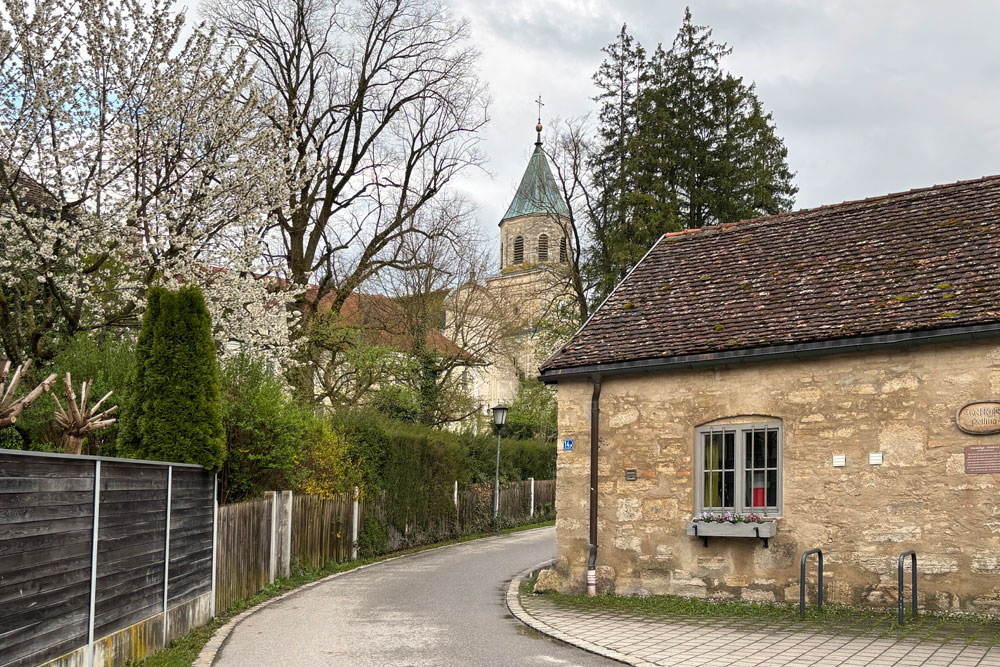 Kloster Polling (ehemaliges Kloster der Benediktiner, dann der Augustiner-Chorherren) im Landkreis Weilheim-Schongau