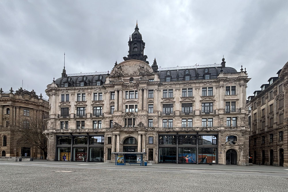 Bernheimer-Palais (Palais Bernheimer, Bernheimer-Haus, Lenbach-Palais, Palais am Lenbachplatz) in München