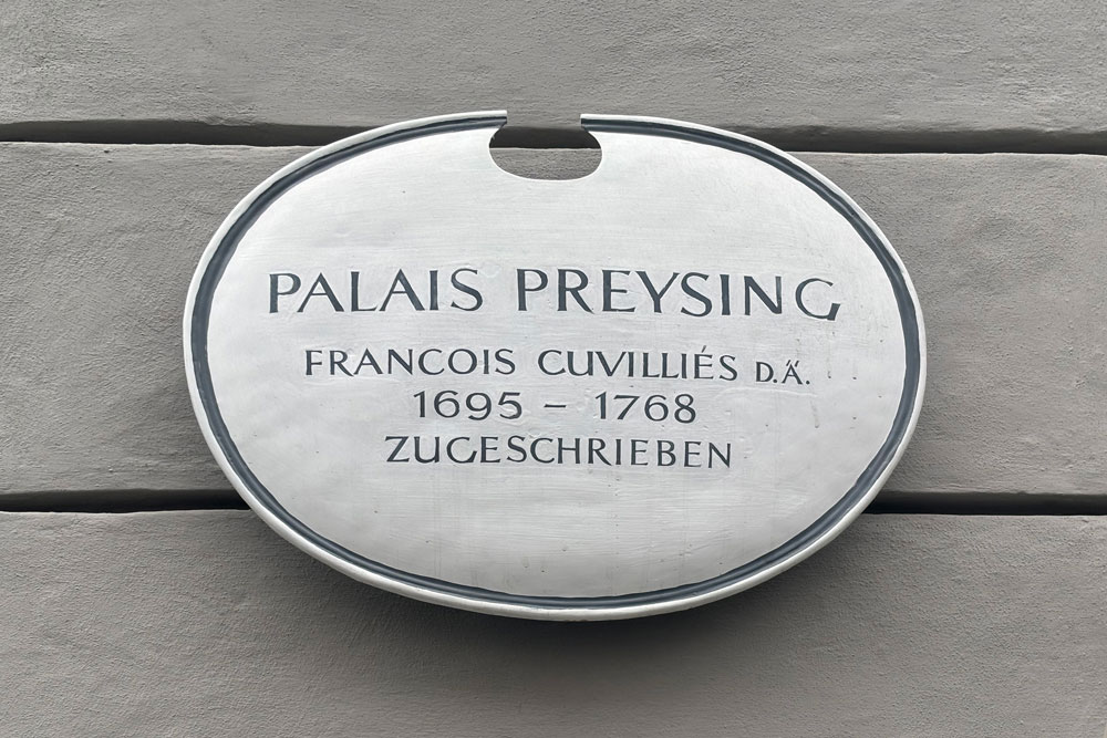 Palais Neuhaus-Preysing (München) (Palais Perfall, Palais Preysing) in München