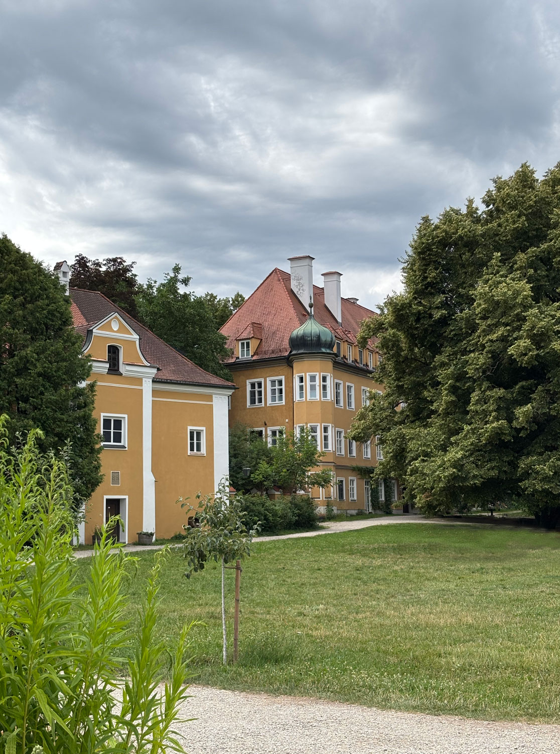 Schloss Blumenthal (Aichach) im Landkreis Aichach-Friedberg