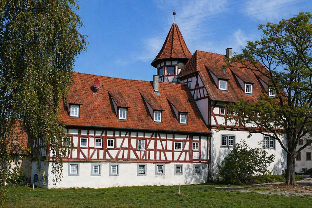 Schloss Sachsenflur (Schlösschen Sachsenflur, Burg Sachsenflur) im Main-Tauber-Kreis