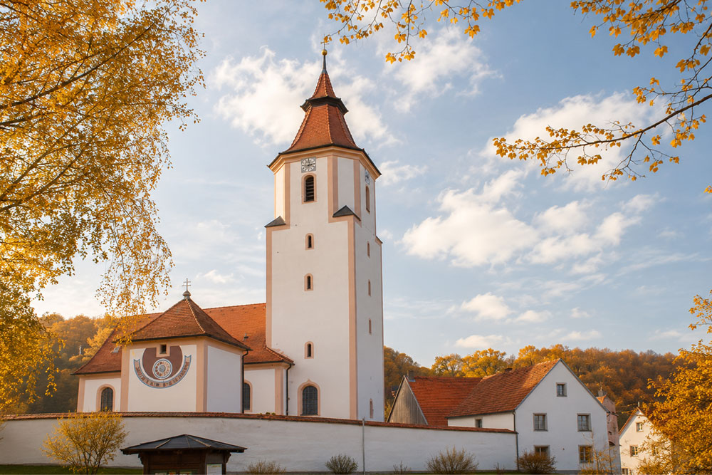 Kirchhofbefestigung Biberbach (Filialkirche St. Michael) Kirchhofbefestigung Biberbach (Filialkirche St. Michael) im Landkreis Eichstätt