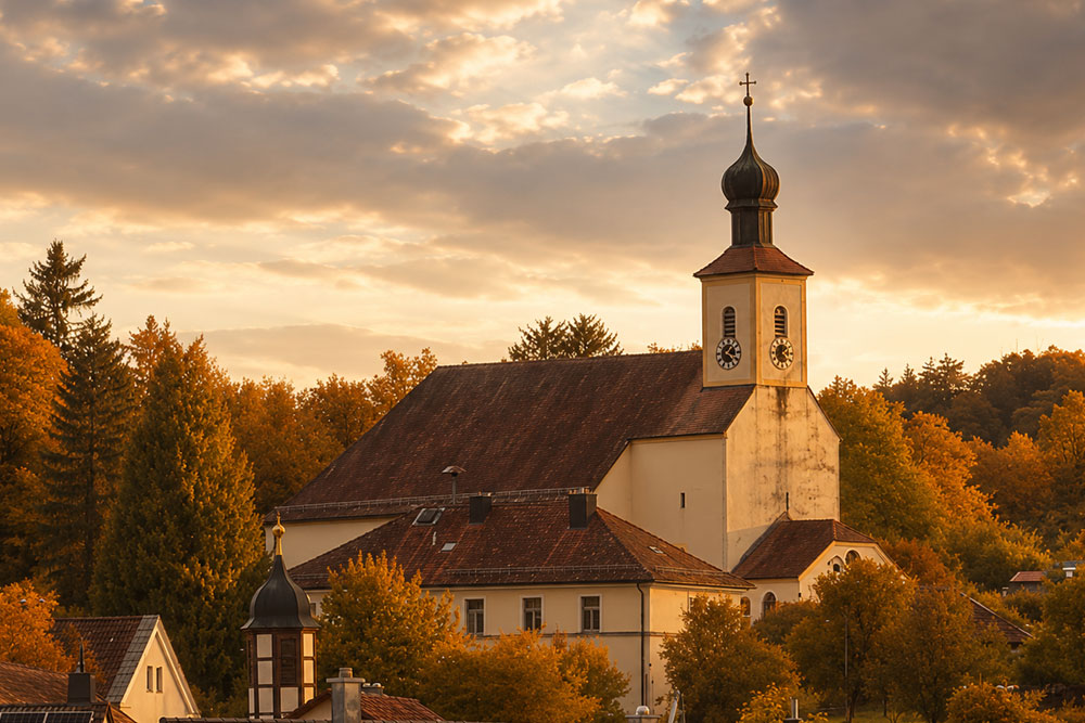 Kirchhofbefestigung Walting (Wehrkirche St. Johann Evangelist) Kirchhofbefestigung Walting (Wehrkirche St. Johann Evangelist) im Landkreis Eichstätt