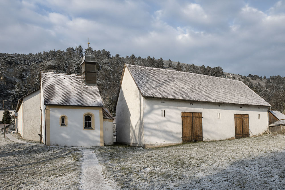 Wasserburg Obereichstätt - dem heiligen Lambertus von Maastricht geweihte Burgkapelle Wasserburg Obereichstätt im Landkreis Eichstätt