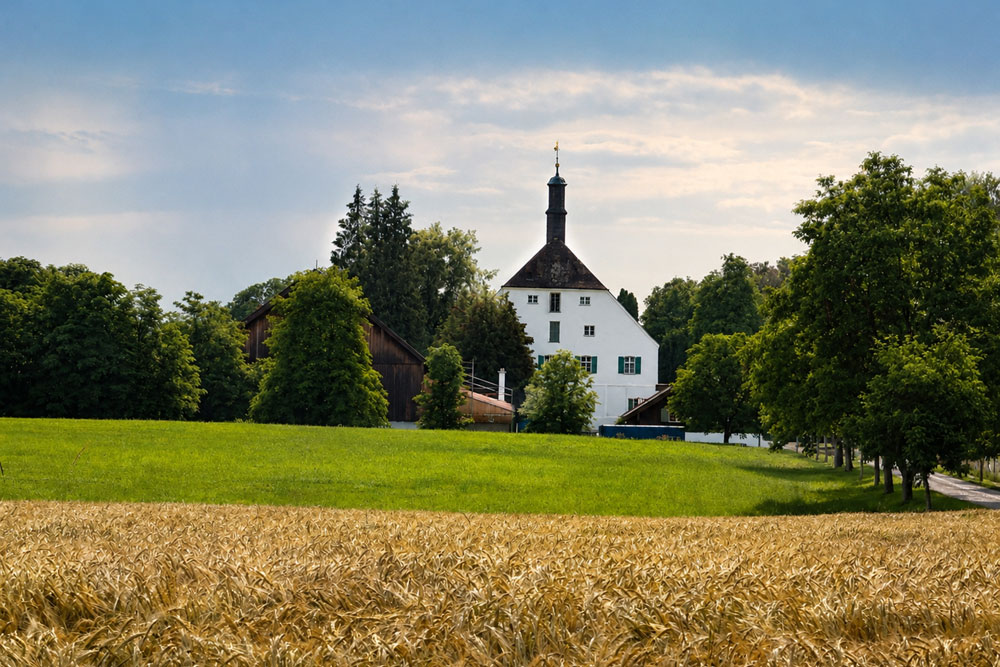 Schloss Rößlberg (Rößlsberg, Rösselsberg, Gut Rößlberg) im Landkreis Starnberg