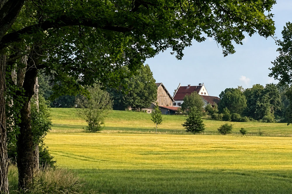 Herrenhaus Tiefenbrunn (Gut Tiefenbrunn) im Landkreis Starnberg