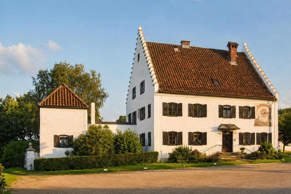 Herrenhaus Tiefenbrunn (Gut Tiefenbrunn) im Landkreis Starnberg