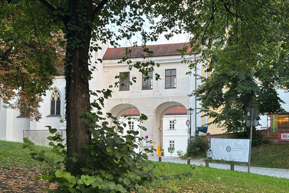 Bischöfliches Residenzschloss Freising (Kloster) im Landkreis Freising