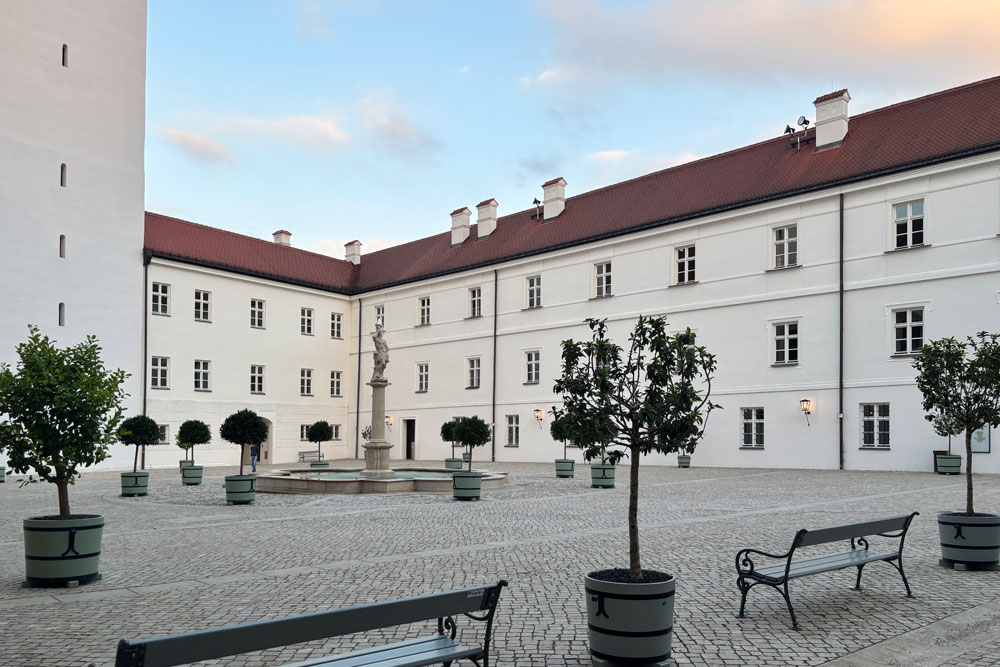 Bischöfliches Residenzschloss Freising (Kloster) im Landkreis Freising