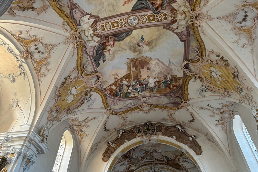 Franziskanerkloster Grafrath-Unteralting (ehemaliges Benediktinerkloster) - Wallfahrtskirche St. Rasso Franziskanerkloster Grafrath-Unteralting (ehemaliges Benediktinerkloster) im Landkreis Fürstenfeldbruck