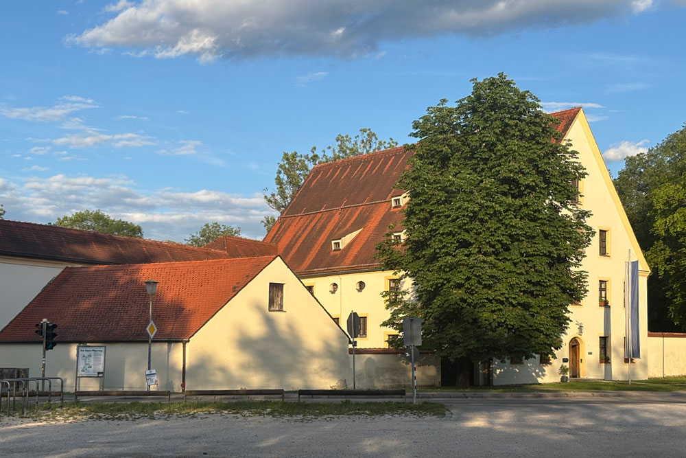Franziskanerkloster Grafrath-Unteralting (ehemaliges Benediktinerkloster) Franziskanerkloster Grafrath-Unteralting (ehemaliges Benediktinerkloster) im Landkreis Fürstenfeldbruck