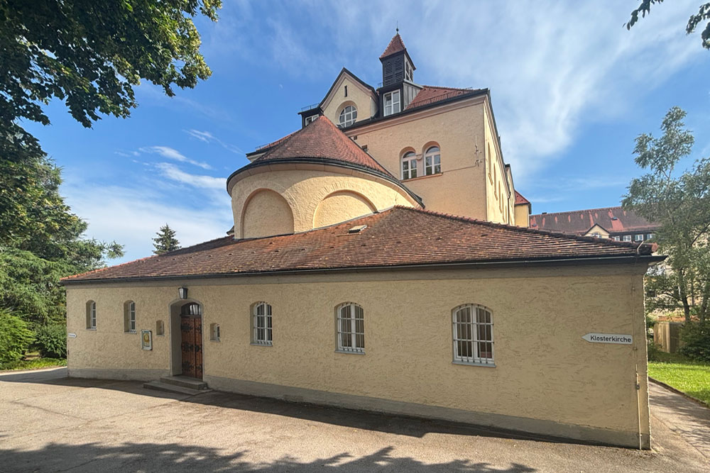 Kloster Tutzing (Mutterhaus der Missionsbenediktinerinnen) Kloster Tutzing (Mutterhaus der Missionsbenediktinerinnen) im Landkreis Starnberg