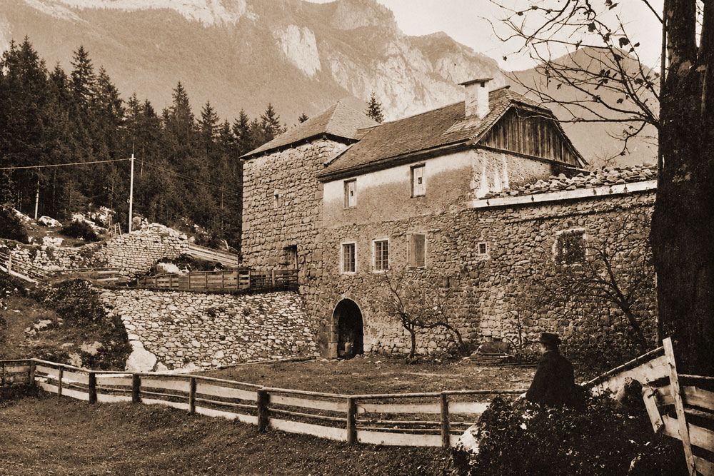 Turm Hallthurm (Hallturm) – Historische Aufnahme, 1875 Turm Hallthurm (Hallturm) im Landkreis Berchtesgadener Land