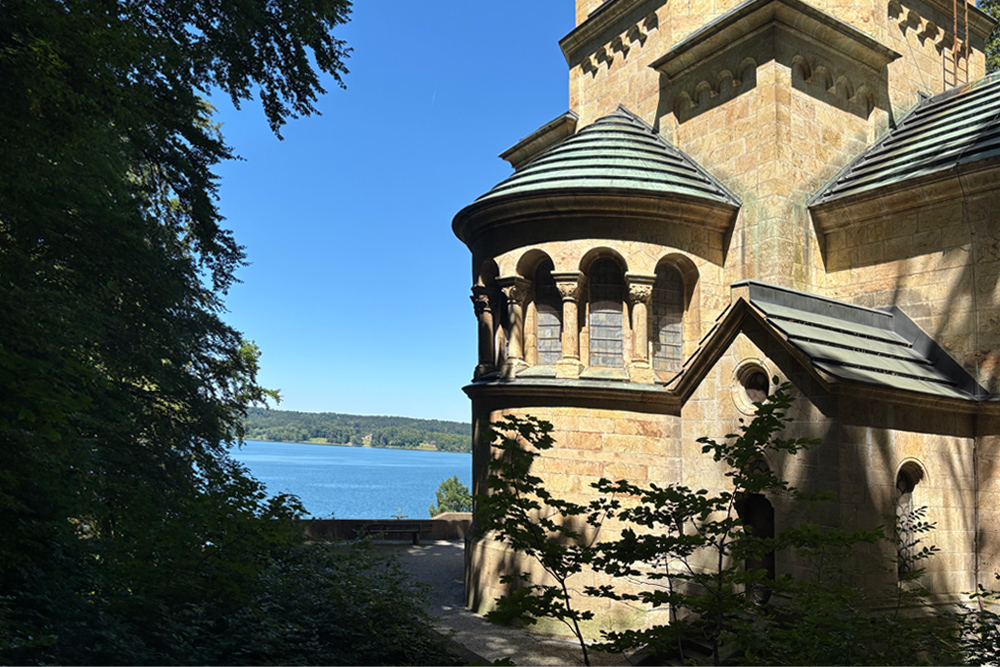 Votivkapelle (Berg) beim Schloss Berg (Bayern) im Landkreis Starnberg