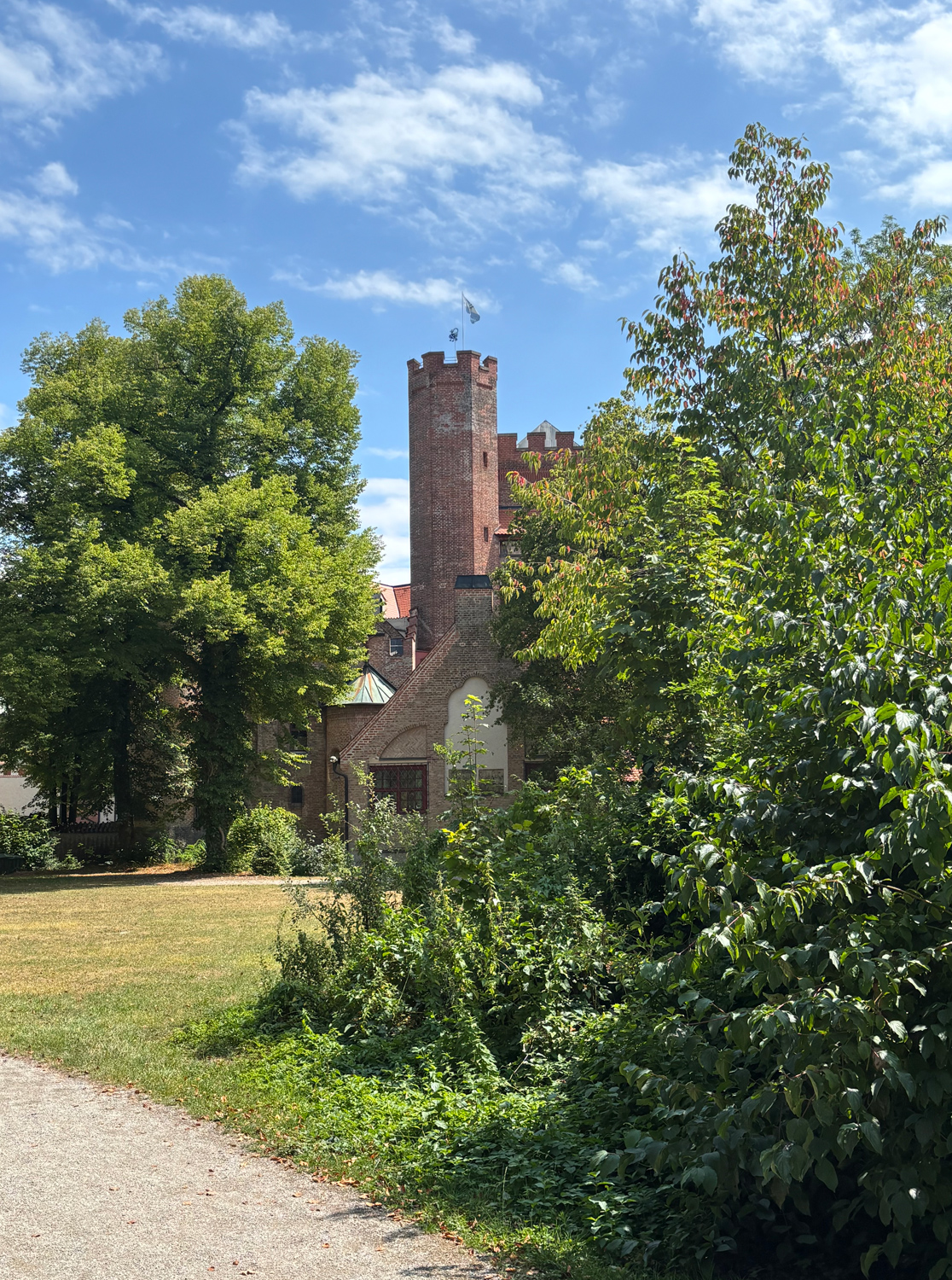 Burg-Schwaneck-G-web