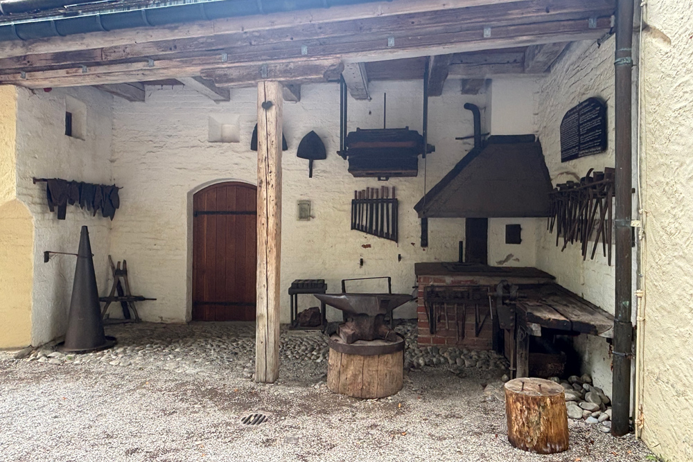 Schloss-Gruenwald-13-web