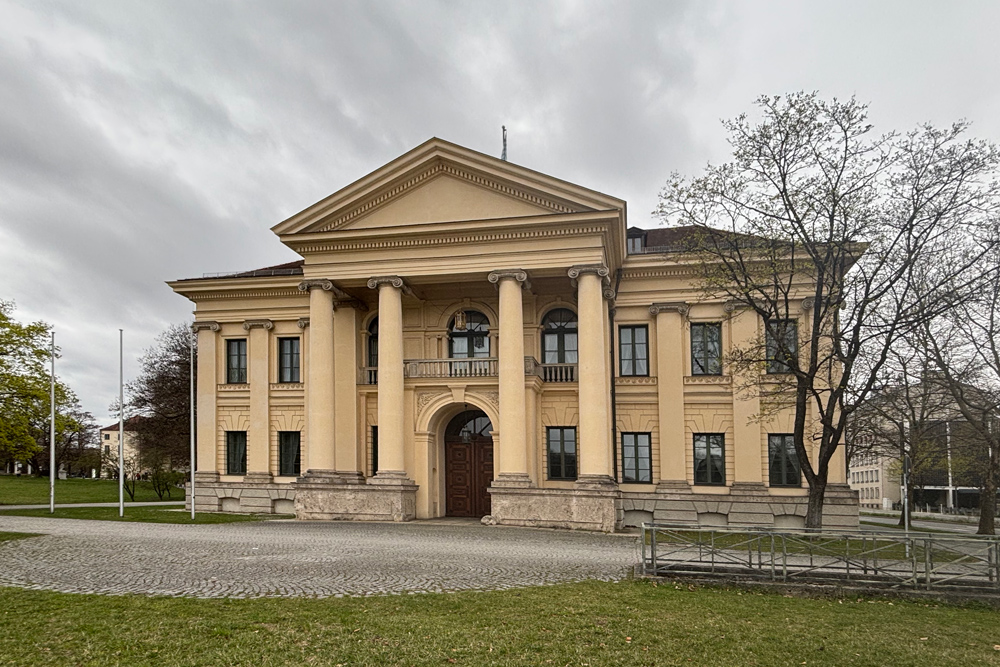 Prinz-Carl-Palais-02-web
