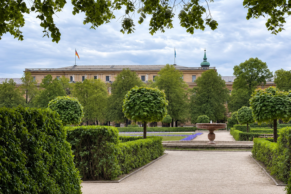 Residenz-Muenchen-D23-KI-web