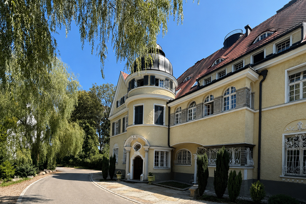 Schloss-Moerlbach-01-KI-web