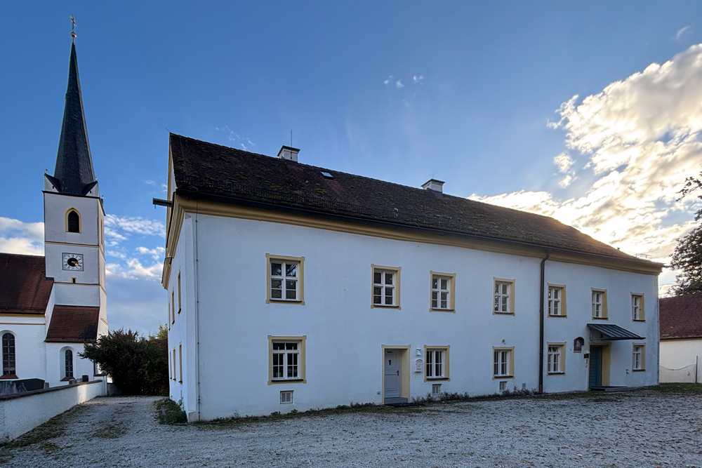 Oberes-Schloss-Salmanskirchen-04-web
