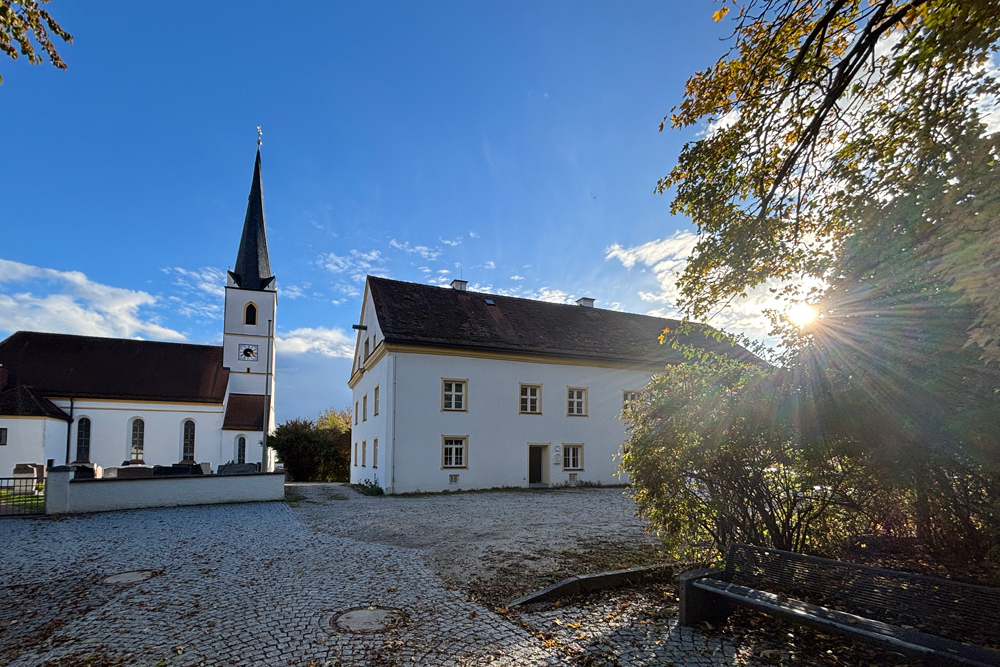 Oberes-Schloss-Salmanskirchen-07-web