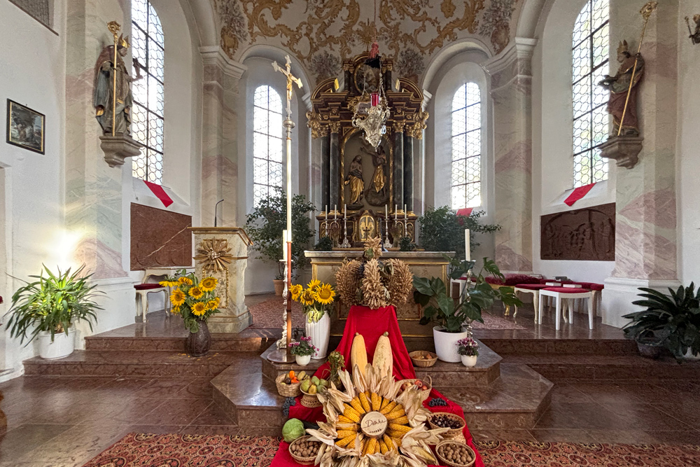 Oberes-Schloss-Salmanskirchen-Kapelle-06-web